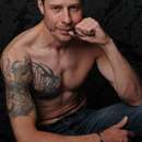 Sexy Hilo body builder, age 26, looking for fun and hot sex!